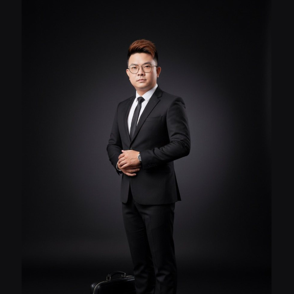 Raymond Cho
