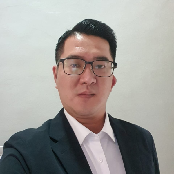 Desmond Lim