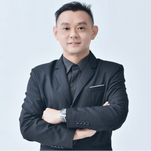Alex Mah