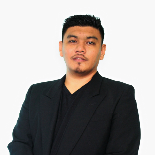 Nik Akram