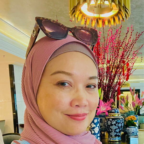 Lina Aziz
