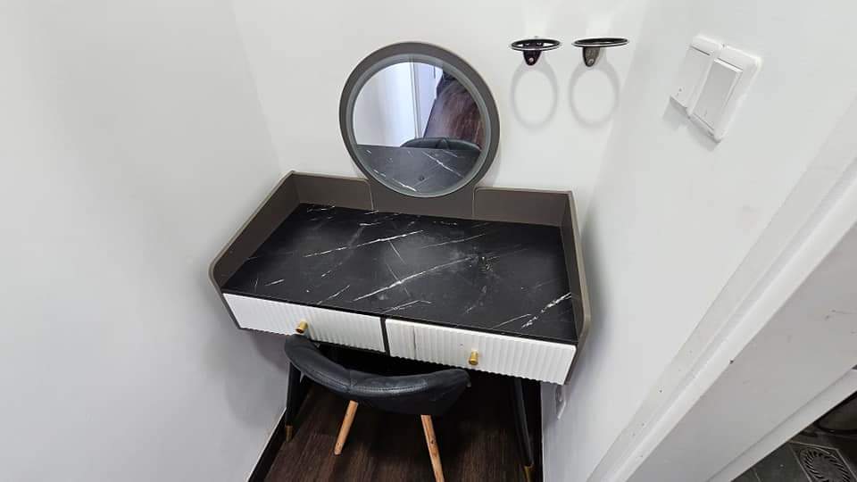 No Image