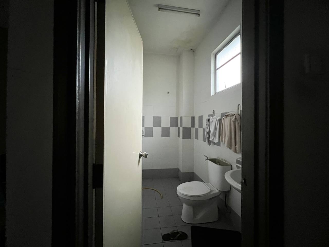 No Image