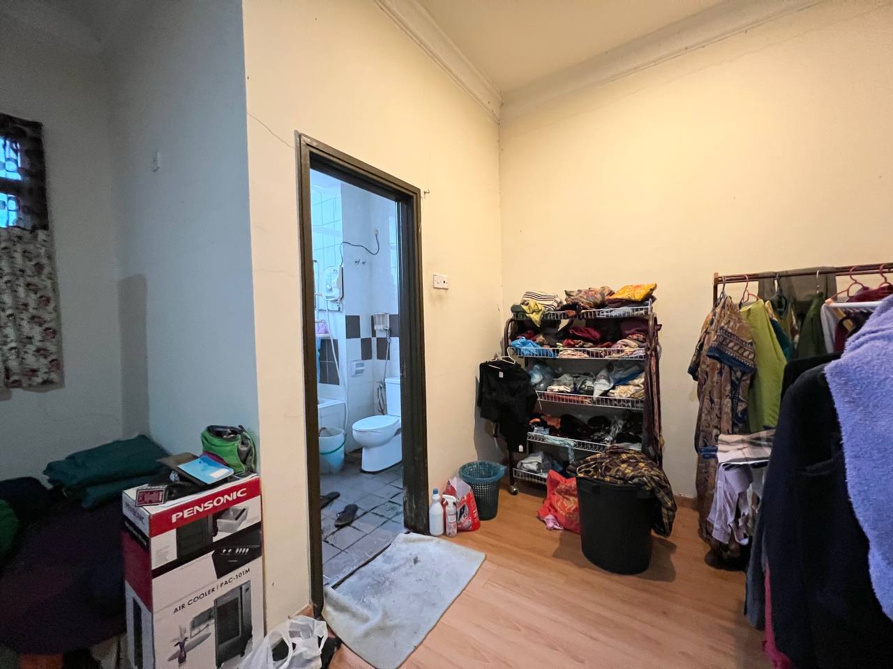 No Image