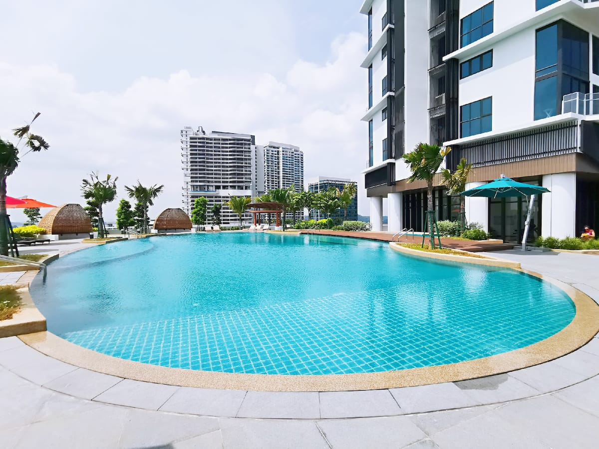 Almas Suites