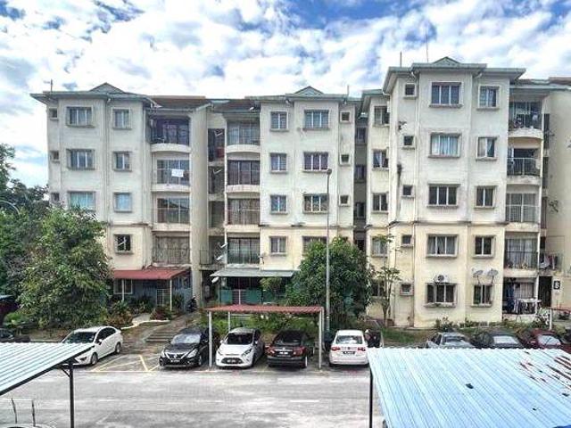 Apartment Birchwood Court