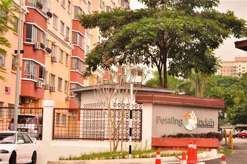 Apartment Indah