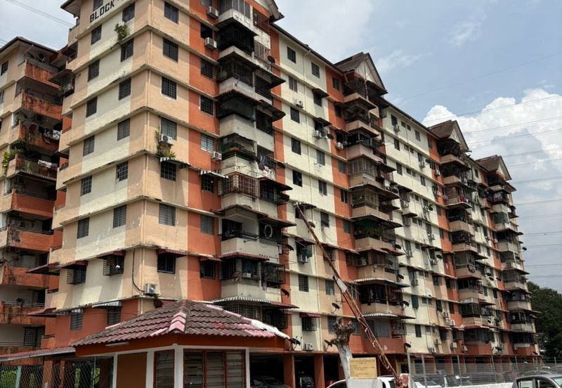 Apartment Taman Batu Permai