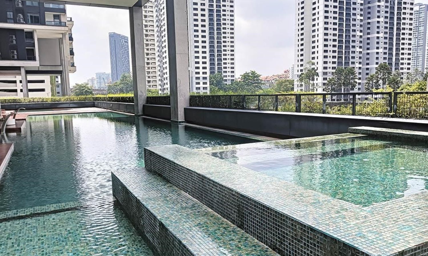 Arcoris Residences