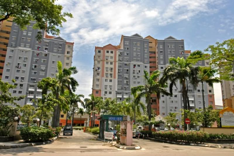 Avenue Court