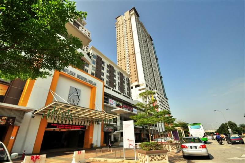 Axis Residence