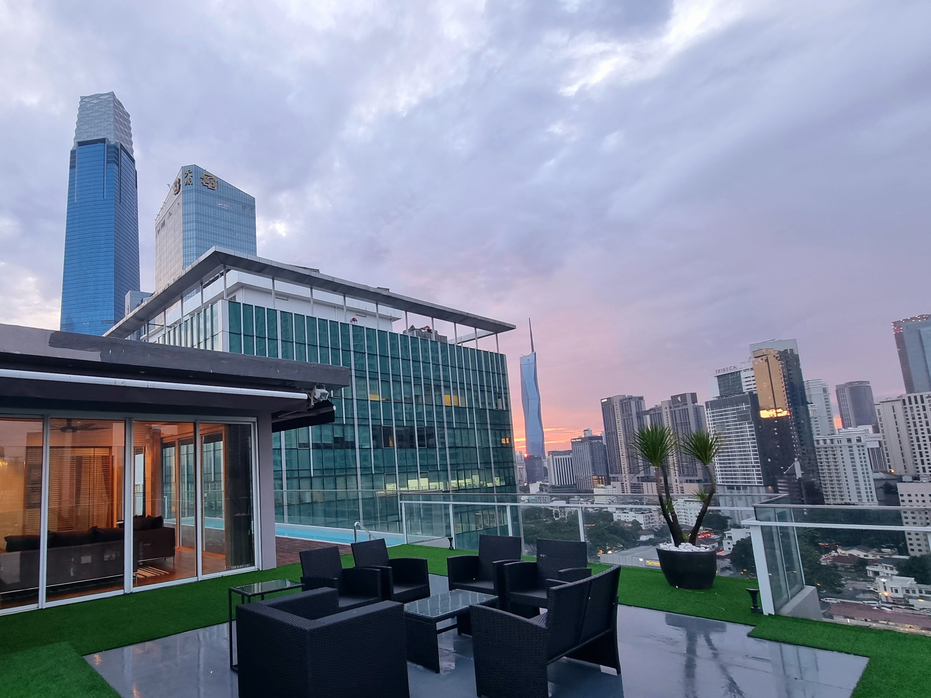 Bintang Goldhill Residences