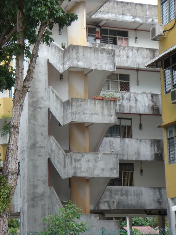Boundary Court