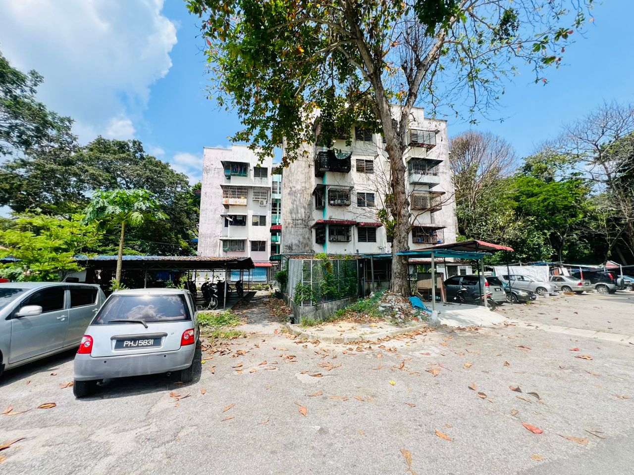 Bukit Gedung Flat