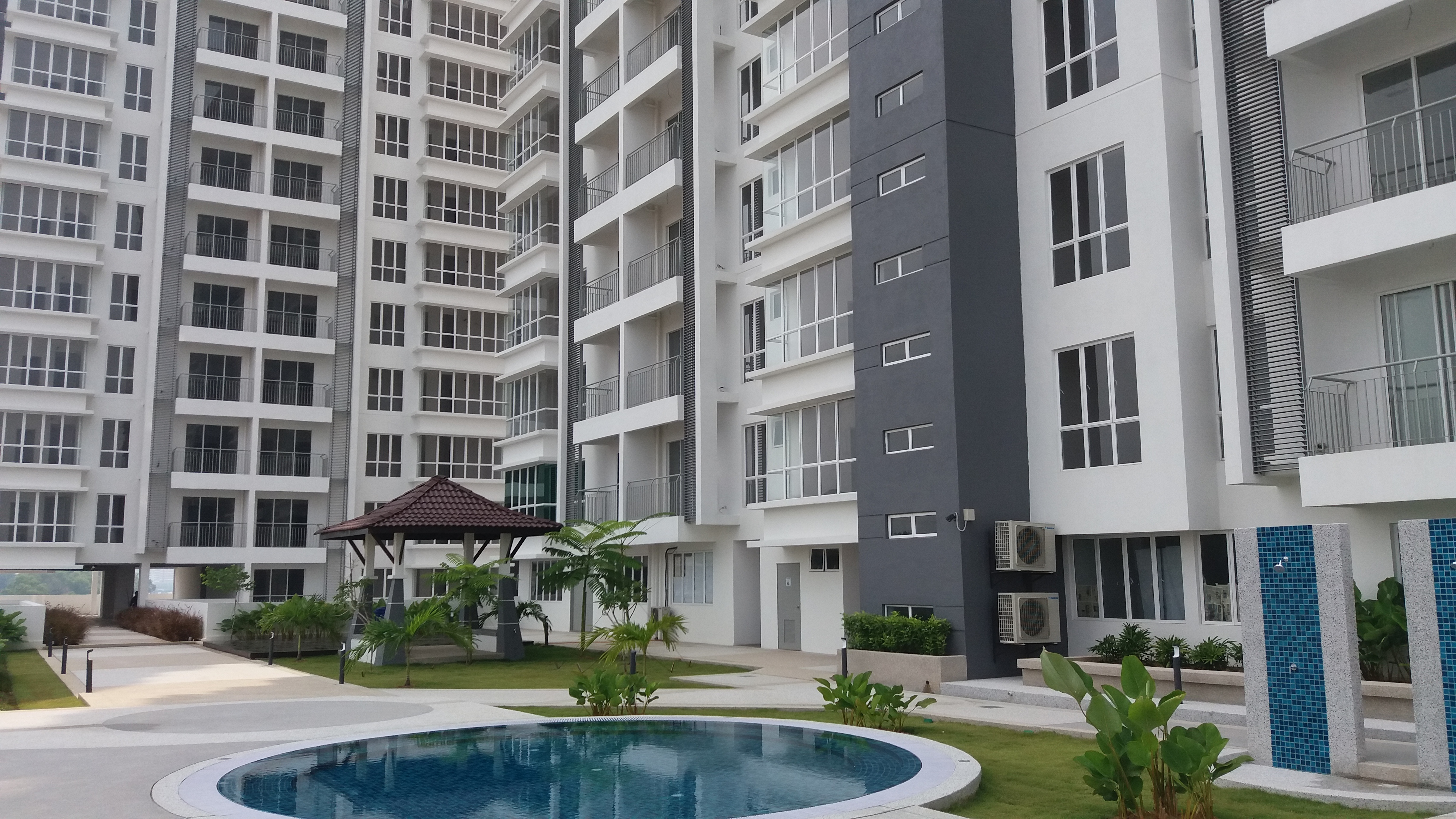 7 Tree Seven Residence