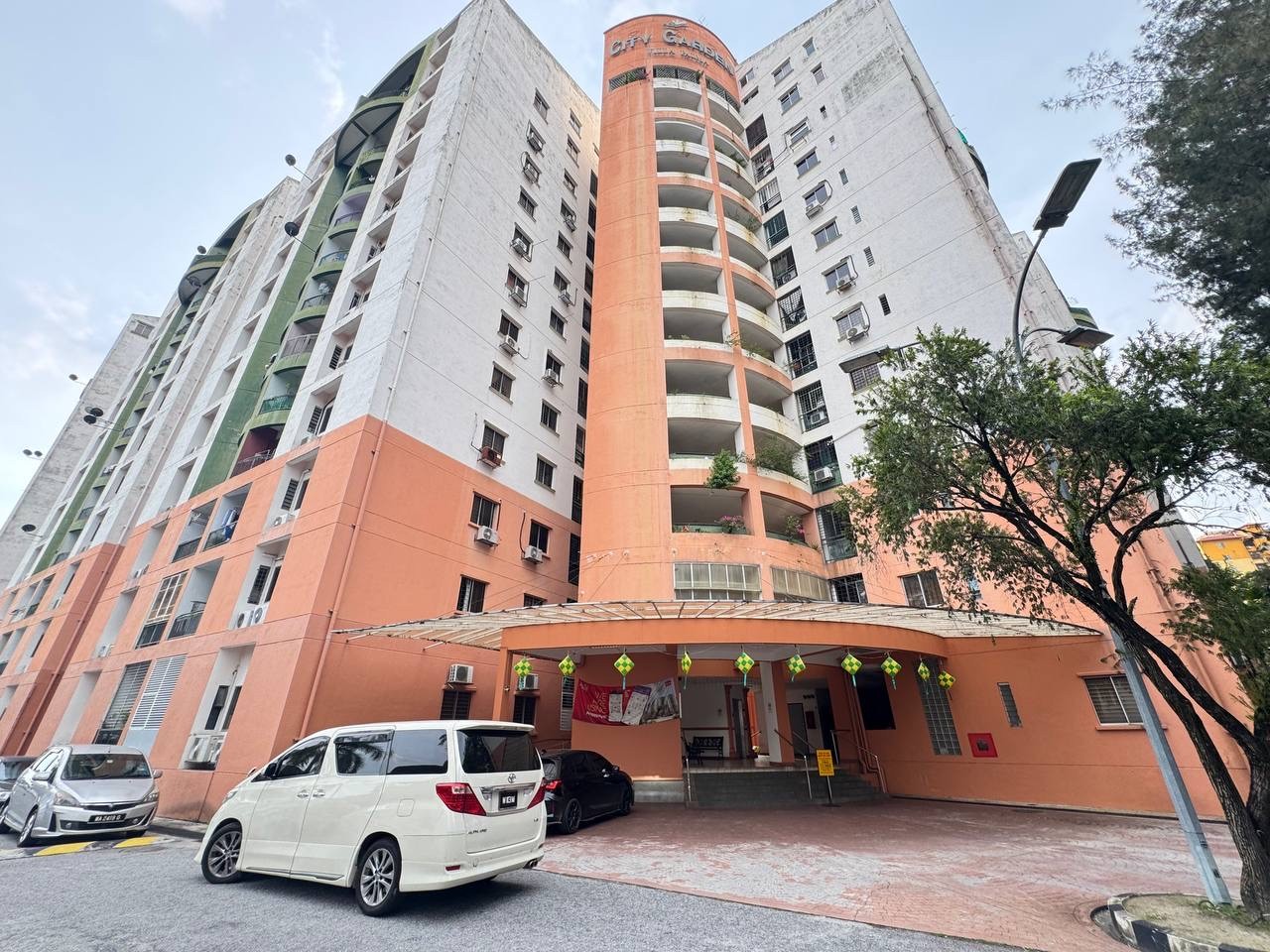 City Garden Palm Villa