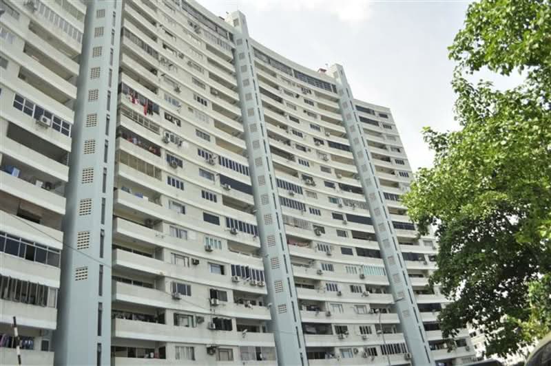 Crescent Court