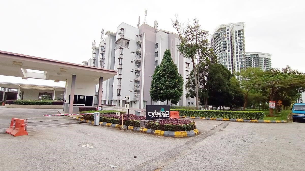 Cyberia Crescent 2